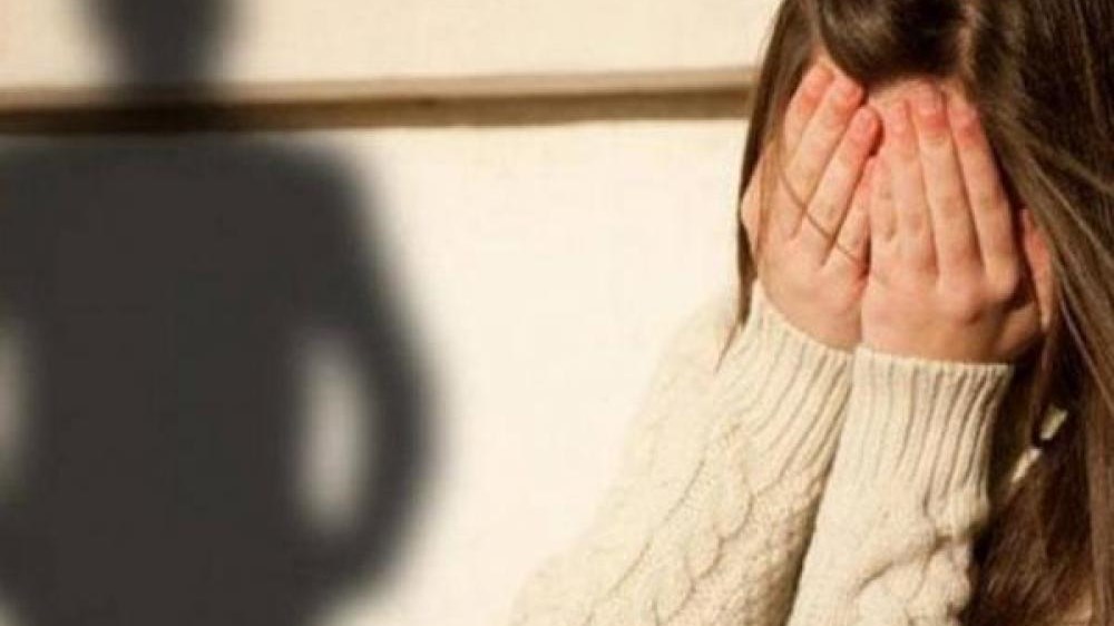 Τρόμος για 13χρονη στην Ανάβυσσο: 19χρονος προσπάθησε να ασελγήσει πάνω της – ΒΙΝΤΕΟ