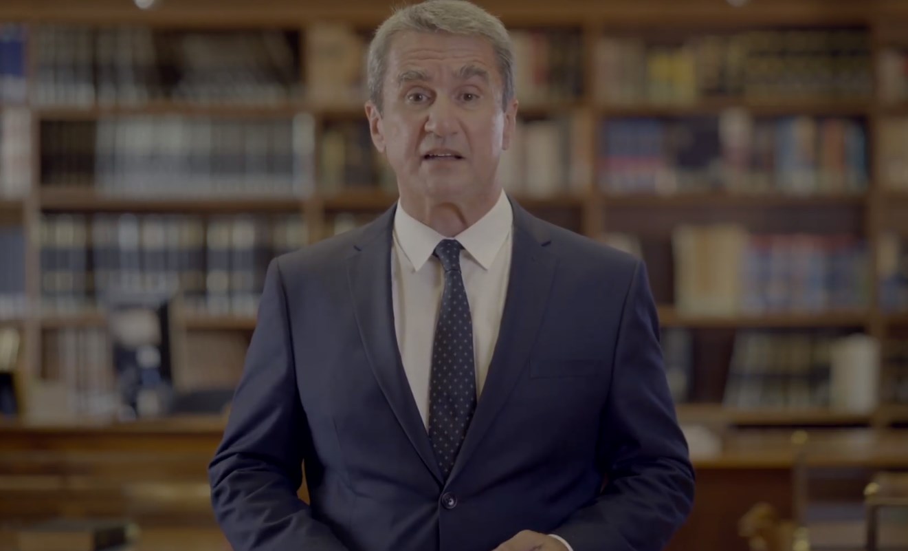 Ανδρέας Λοβέρδος: “Διεκδικώ την ηγεσία του ΠΑΣΟΚ” – Στη δημοσιότητα η πολιτική του διακήρυξη