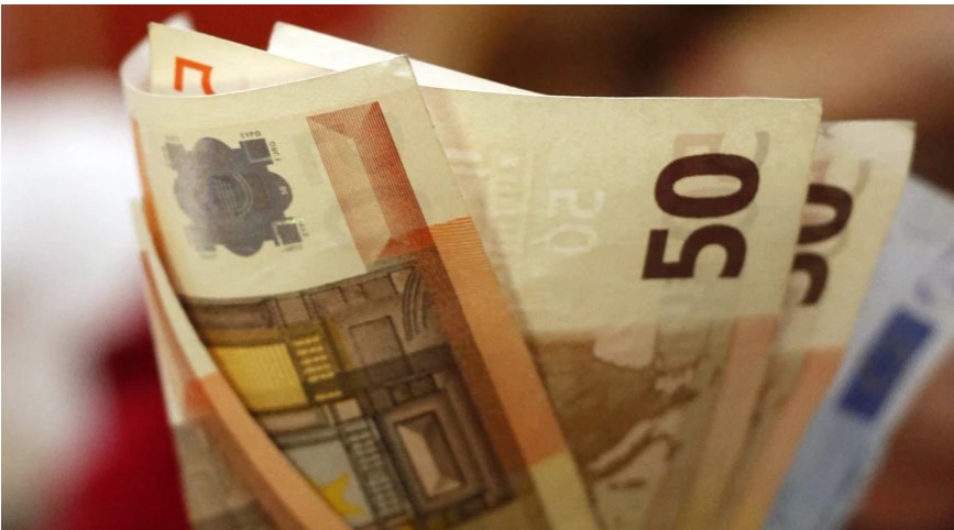 Εφορία: Το μισό ΑΕΠ της χώρας χρωστούν 8.517 μεγαλοοφειλέτες