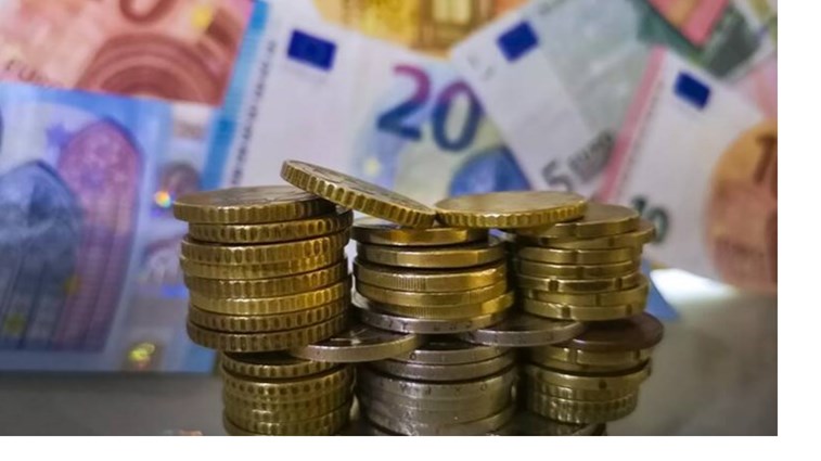 ΓΣΕΕ: Πώς θα πληρωθούν όσοι εργαστούν την ημέρα του Αγίου Πνεύματος