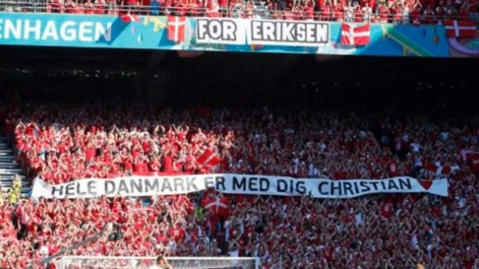 Συγκίνηση: Διεκόπη στο 10′ το Δανία-Βέλγιο και αποθεώθηκε ο Έρικσεν – ΒΙΝΤΕΟ