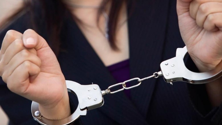 Ημαθία: Συνελήφθη 37χρονη που αποσπούσε χρήματα προσποιούμενη τη χρηματίστρια