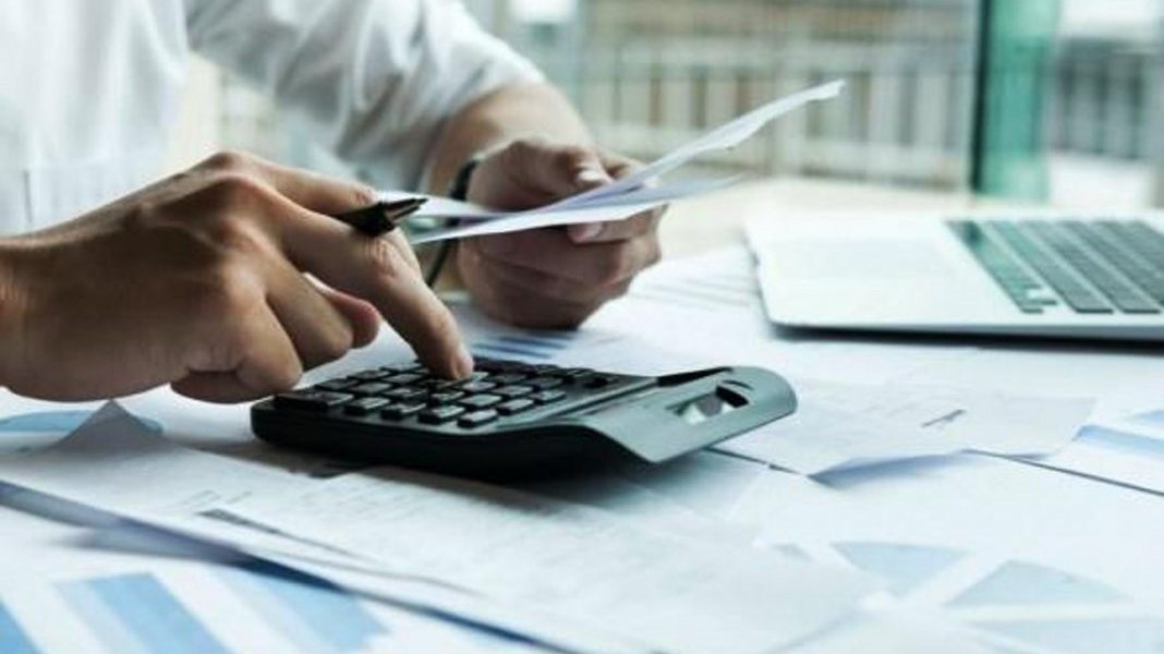 Φορολογικές δηλώσεις: Οδηγίες για αποζημιώσεις, ακίνητα και ηλεκτρονικά έξοδα – Τι να προσέχετε