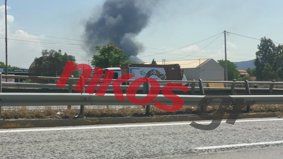 Φωτιά σε βυτιοφόρο στον Ασπρόπυργο: Αναφορές για εκρήξεις – Εκκενώθηκε η γύρω περιοχή – ΦΩΤΟ αναγνώστη