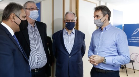 Μητσοτάκης από Ιωάννινα: Έχουν γίνει 7,2 εκατ. εμβολιασμοί σε όλη τη χώρα – Τι είπε για τις διευκολύνσεις