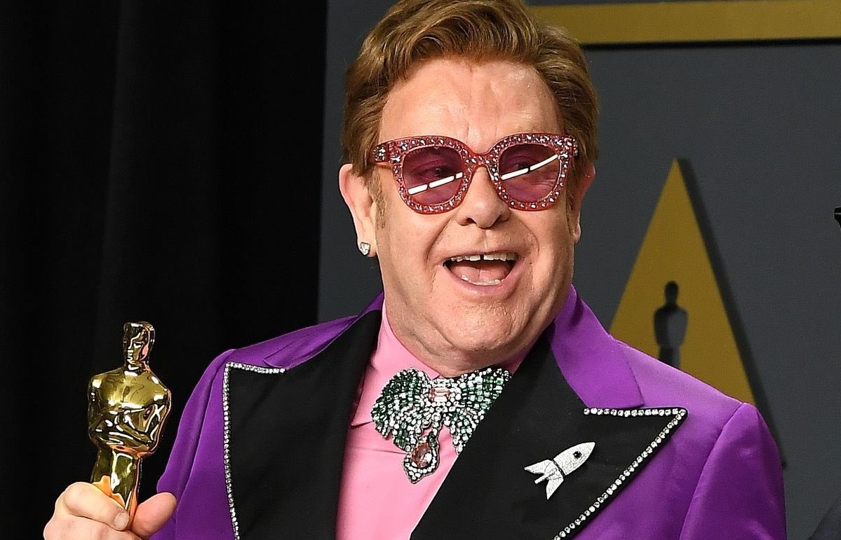Σερ Έλτον Τζον: Κυκλοφόρησε άλμπουμ το οποίο ηχογράφησε στα 19 του – ΒΙΝΤΕΟ