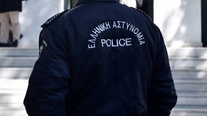 Συνελήφθη αστυνομικός για ληστείες στην Αττική – Τι ανακοινώθηκε