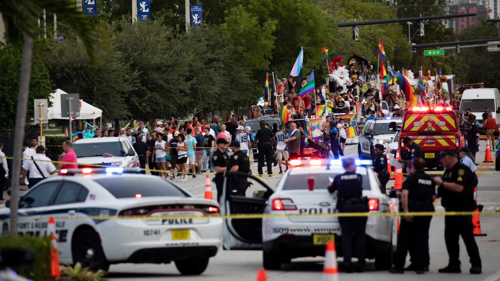 Φλόριντα: Όχημα έπεσε πάνω σε πεζούς στο Pride – Ένας νεκρός και ένας τραυματίας
