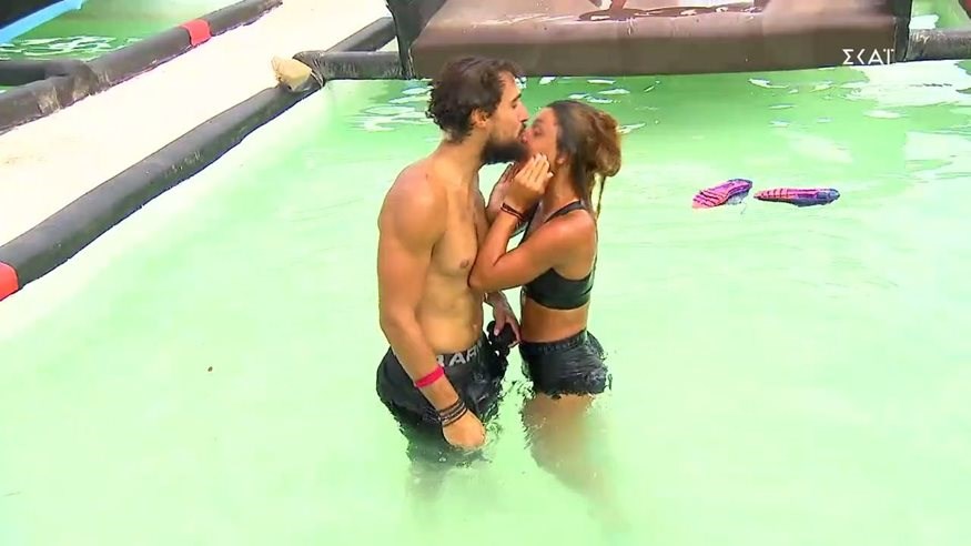 Survivor: Το δώρο του Ατζούν σε Σάκη – Μαριαλένα έχει πολλά… μηδενικά