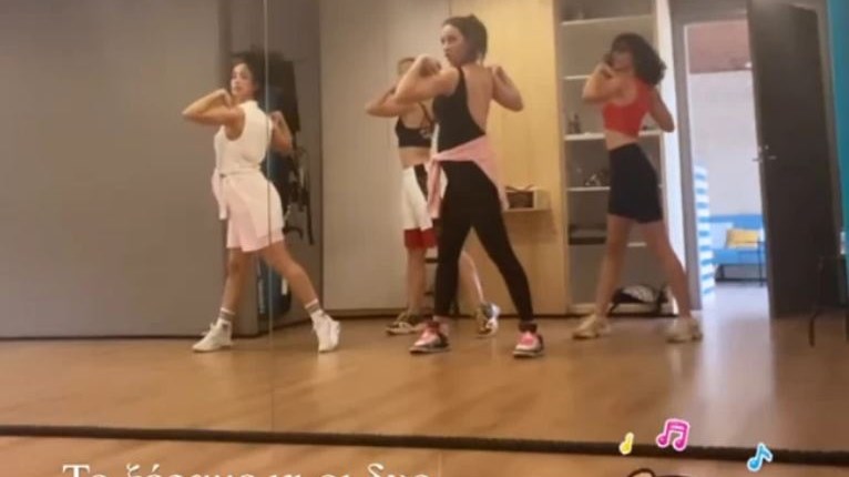 Κατερίνα Στικούδη: Ξέφρενος χορός με φουσκωμένη κοιλίτσα – ΒΙΝΤΕΟ