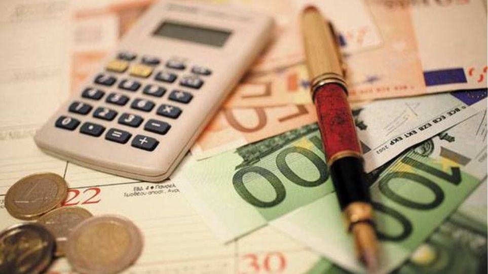 «Πακέτο» φοροελαφρύνσεων στο νέο Μεσοπρόθεσμο – Οι κερδισμένοι και οι χαμένοι των αλλαγών