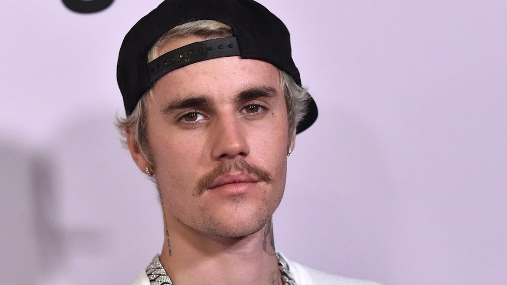 Justin Bieber: Στη Μύκονο μαζί με τη σύζυγό του – ΒΙΝΤΕΟ