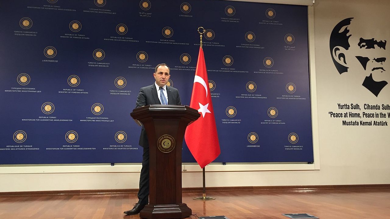 Εμπρηστική ρητορική από την Άγκυρα: Η Αθήνα παραβιάζει το μνημόνιο Παπούλια – Γιλμάζ