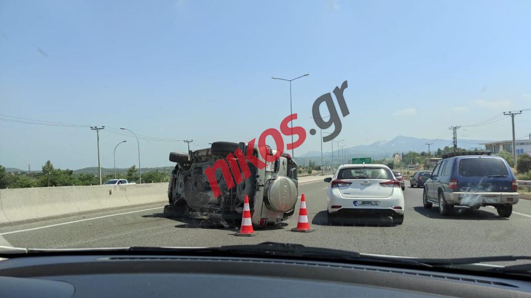 Σοβαρό τροχαίο στη Μαλακάσα: Αναποδογύρισε τζιπ – ΦΩΤΟ αναγνώστη