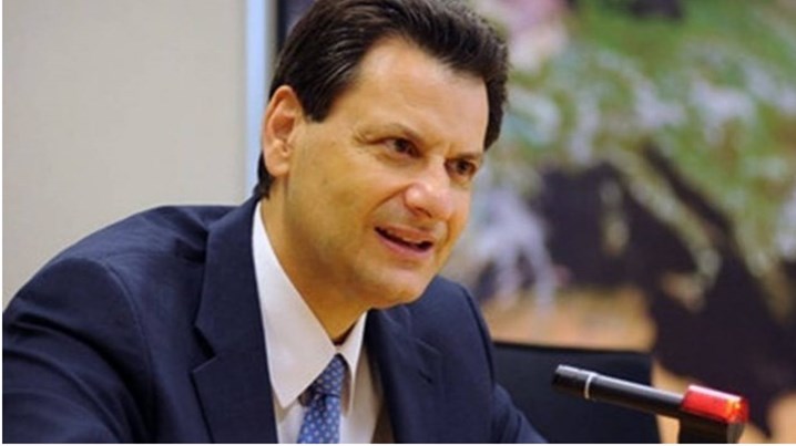 Σκυλακάκης για φορολογικές δηλώσεις: Φέτος θα σας πάρουμε λιγότερα – Τι είπε για τον κατώτατο μισθό