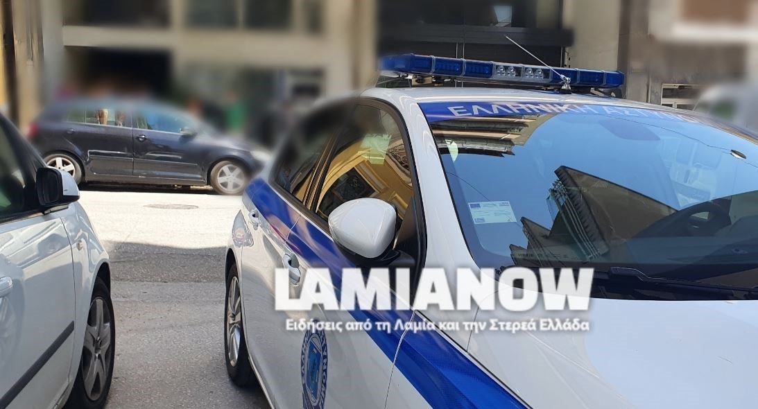 Οικογενειακό δράμα στη Λαμία: Ζούσε δίπλα στον νεκρό αδελφό της