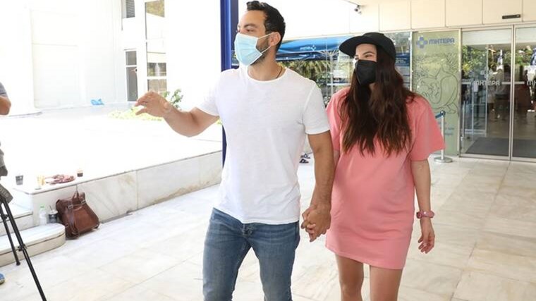 Χριστίνα Μπόμπα: Εξουθενωμένη την πρώτη μέρα στο σπίτι με τα δίδυμα – ΦΩΤΟ