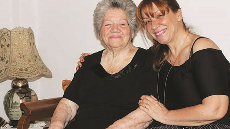 Αγωνία για την “κυρά Ρηνιώ” – Υποβλήθηκε σε σοβαρή επέμβαση