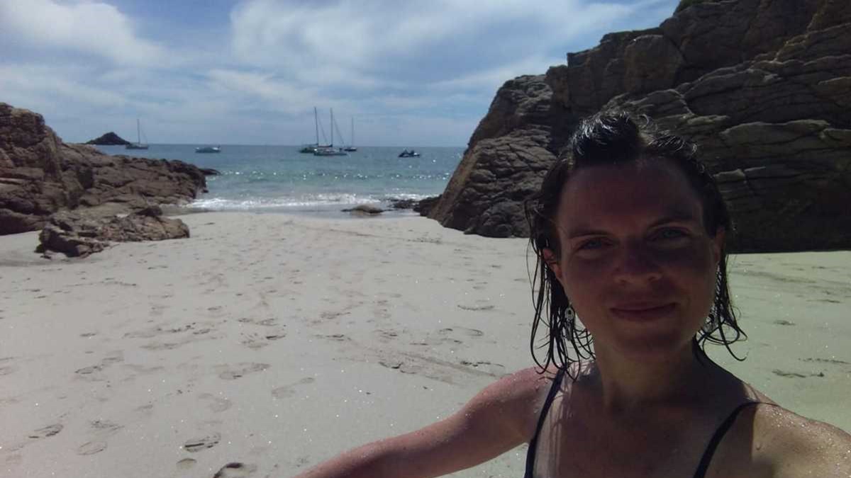 Κορυφώνεται η αγωνία για την 29χρονη Γαλλίδα – “Χτενίζουν” την περιοχή με drones