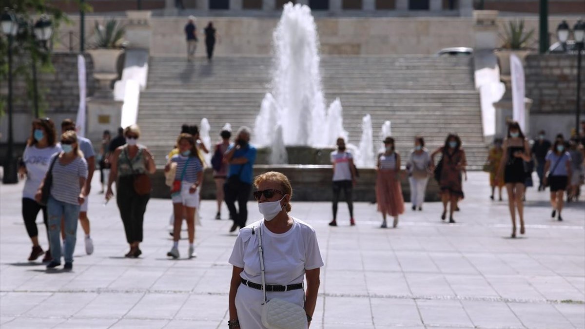 Σαρηγιάννης: Τα στοιχεία που δείχνουν αναστροφή της πορείας της πανδημίας – Η σύγκριση με την προηγούμενη εβδομάδα