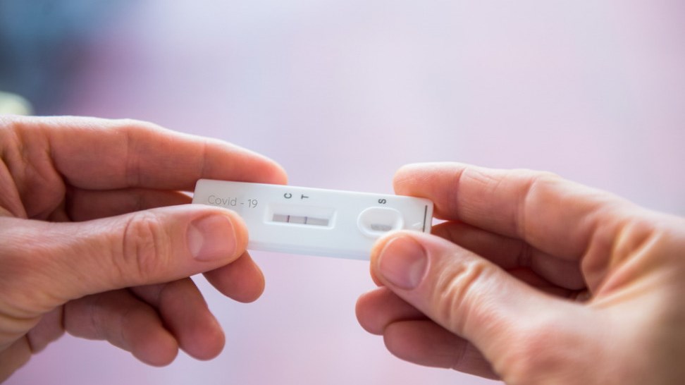 Μέχρι πότε μπορείτε να παραλάβετε τα self test για τον Ιούλιο – Πώς θα γίνει η διάθεσή τους στην Αχαΐα