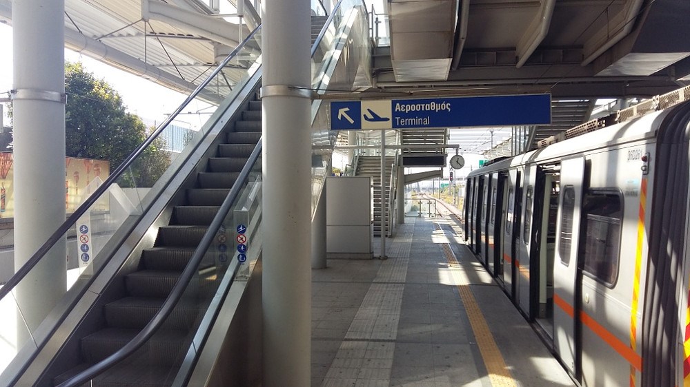 Καθυστερήσεις στον Προαστιακό λόγω διακοπής ρεύματος