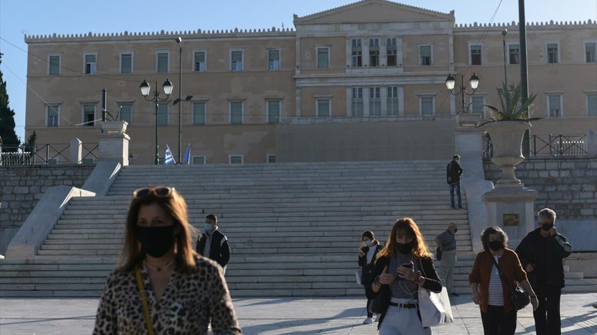 Γιατί αυξάνονται τα κρούσματα κορονοϊού στην Αθήνα – Σε ποιες άλλες περιοχές υπάρχουν ανοδικές τάσεις