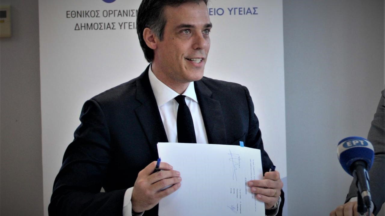 Αρκουμανέας: Πρέπει να εμβολιαστούμε άμεσα αν θέλουμε να αποφύγουμε τα τοπικά περιοριστικά μέτρα