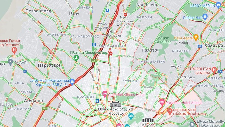 Κυκλοφοριακό “έμφραγμα” σε αρκετούς δρόμους της Αττικής – Πού παρατηρείται αυξημένη κίνηση