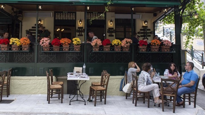 Αυτά είναι τα μέτρα που θα ισχύουν από Δευτέρα για μετακινήσεις, διασκέδαση, εργασία – Ολόκληρο το ΦΕΚ