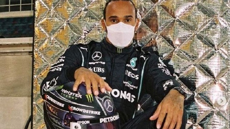 Ιστορία έγραψε ο Λιούις Χάμιλτον – Ανανέωσε στη Mercedes έως το 2023