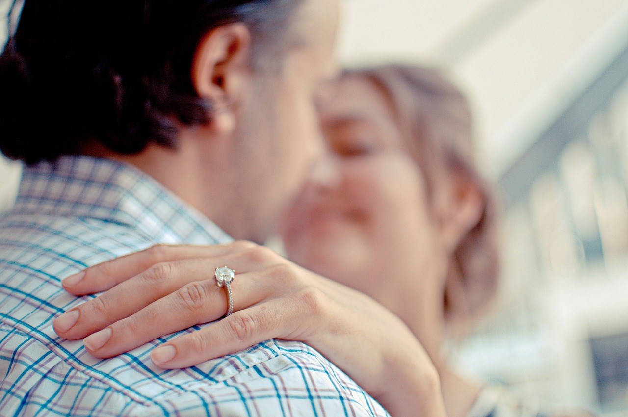 Πρωτότυπη πρόταση γάμου στο Ενυδρείο της Κρήτης – Είπε το “ναι” με φόντο τον βυθό – ΦΩΤΟ