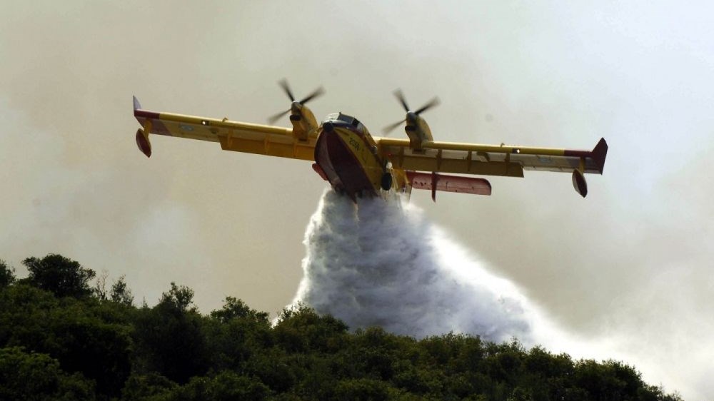 Βλάβη στο ελληνικό καναντέρ που έφυγε για την Κύπρο