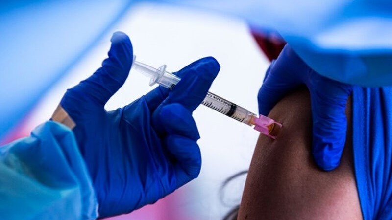Έρχονται οι υποχρεωτικοί εμβολιασμοί – Πότε θα αρχίσουν και από ποιους – Ο οδικός χάρτης