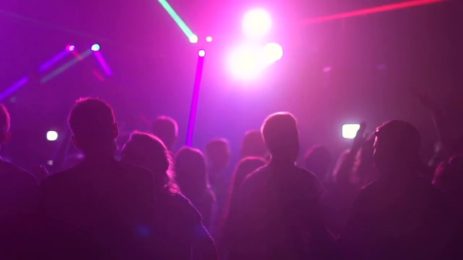 Επιχείρηση “σαφάρι ελέγχων στη διασκέδαση” – Έρχονται κυρώσεις σε όσους δεν τηρούν τα μέτρα