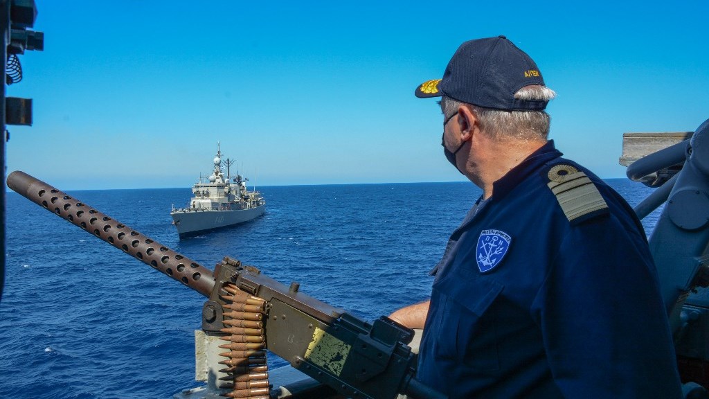 Ενδιάμεσο… πρόβλημα με τις φρεγάτες του Πολεμικού Ναυτικού – Όλο το παρασκήνιο