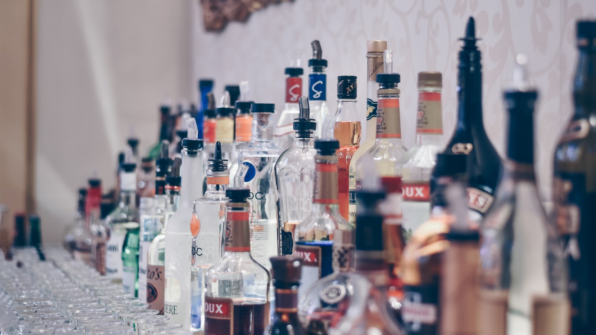 Δήμαρχος Αλίμου: Κόλλησαν πάνω από 100 άτομα κορονοϊό σε παραλιακό κέντρο