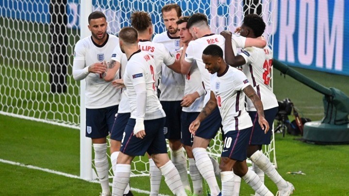 Για πρώτη φορά σε τελικό του EURO η Αγγλία – Κέρδισε στην παράταση (2-1) τη Δανία