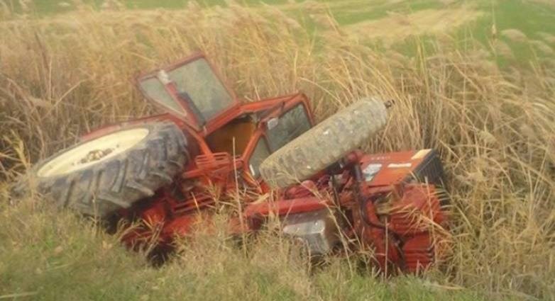Τραγωδία στην Αχαΐα – Αγρότης καταπλακώθηκε από γεωργικό μηχάνημα