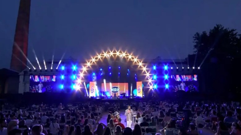 MAD VMA 21: Μάγεψαν το κοινό στην Τεχνόπολη τα αστέρια της μουσικής – Ποιοι πήραν βραβείο -BINTEO