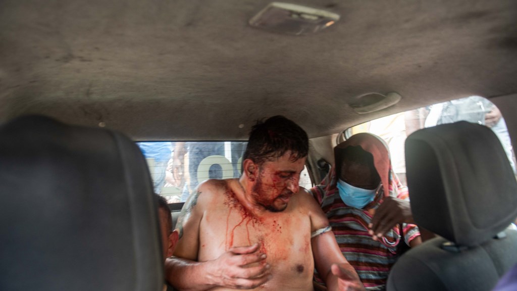 Σοκαριστικές εικόνες στην Αϊτή – Πολίτες λιντσάρουν δύο υπόπτους για τη δολοφονία του προέδρου