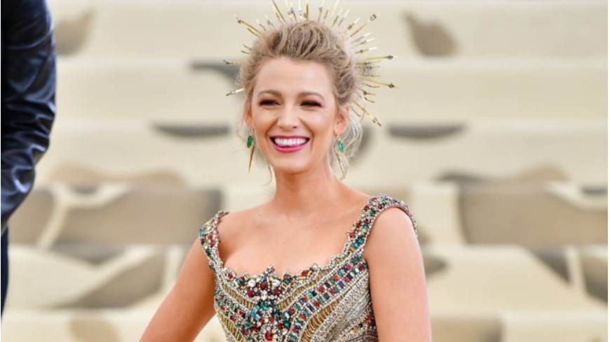 Η Μπλέικ Λάιβλι άφησε την κόρη της να την ντύσει και… τα αποτελέσματα θα σας εκπλήξουν