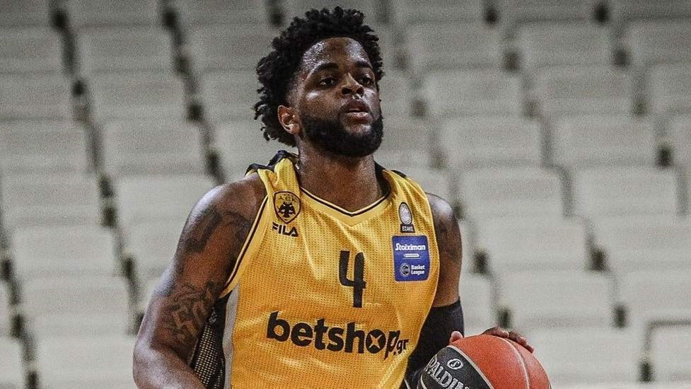 Ντύνεται στα “πράσινα” ο Μέικον – Δείτε ΒΙΝΤΕΟ από την “πλούσια” δράση του