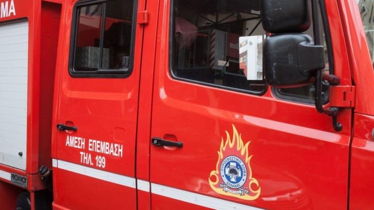 Φωτιά ΤΩΡΑ στο Πανόραμα Βούλας