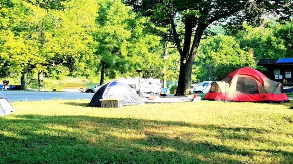 Ακόμη 12 κρούσματα κορονοϊού μέσα στο Σαββατοκύριακο στην κατασκήνωση της Χαλκιδικής
