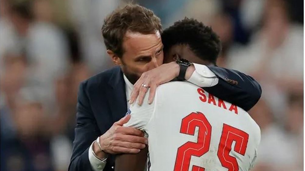 Επίθεση με ρατσιστικά σχόλια εναντίον Σακά, Ράσφορντ και Σάντσο για τα χαμένα πέναλτι στον τελικό του Euro