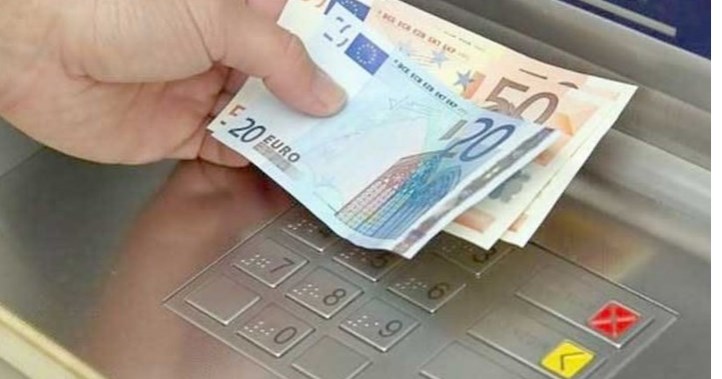 Αυξήσεις στις συντάξεις έως 220 ευρώ και αναδρομικά έως 4.400 ευρώ: Ποιους αφορά – Παραδείγματα