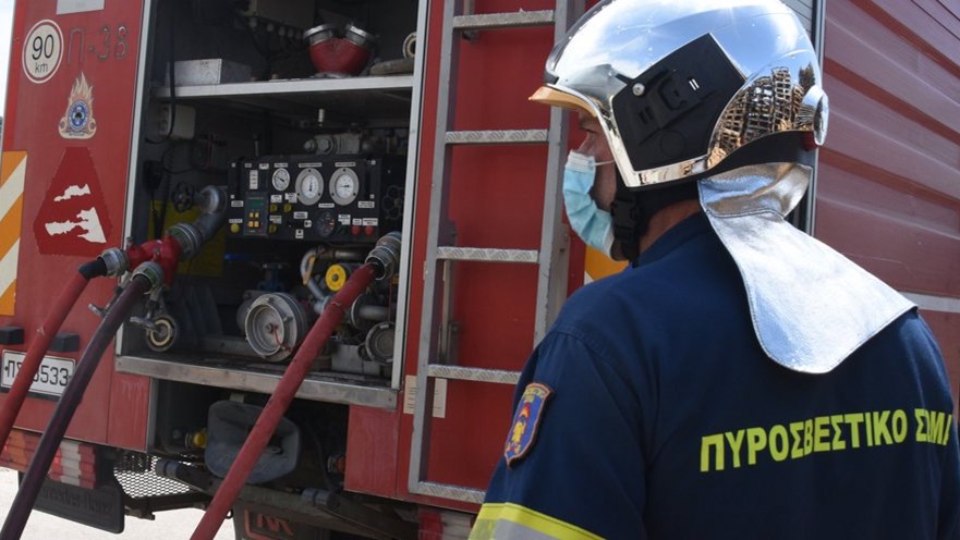 Φωτιά σε καθαριστήριο ρούχων στο Χαλάνδρι