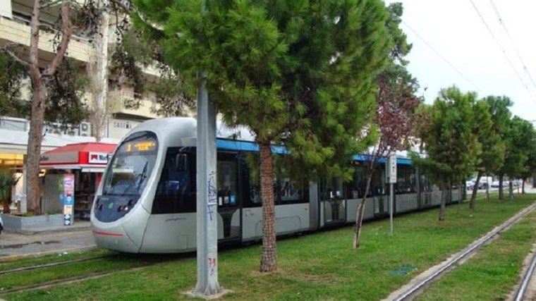 Γλυφάδα: Ανήλικοι επιτέθηκαν με μαχαίρι σε 16χρονο για να κλέψουν το κινητό του