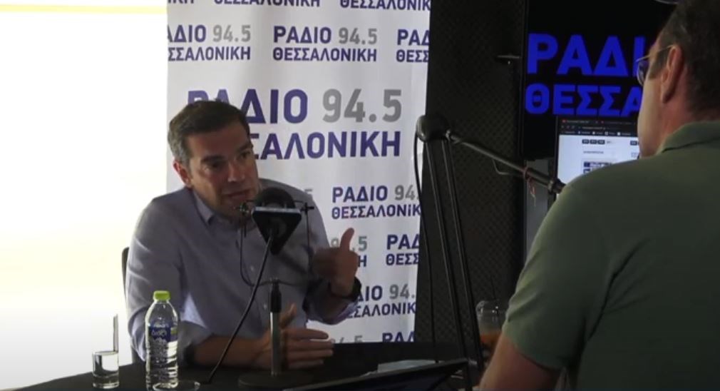 Τσίπρας: Ούτε με τον βούρδουλα, ούτε με φιλοδώρημα θα πειστεί ο κόσμος να εμβολιαστεί